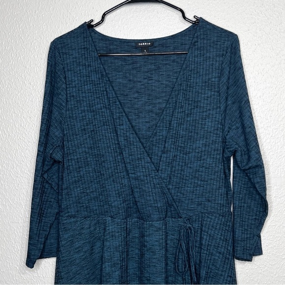 Torrid Womens 1 1X Dark Green Ribbed Faux Wrap Dress Long Sleeve Fit & Flare - Picture 2 of 11